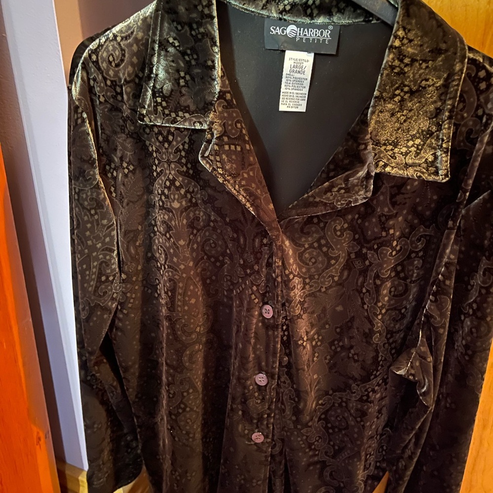 Black Sag Harbor Velvet  Jacket!. Size Large - Picture 3 of 4